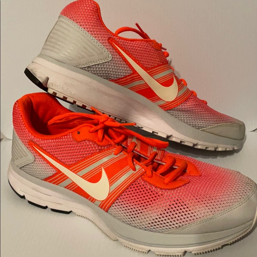 ✨Nike Tennis Shoes✨